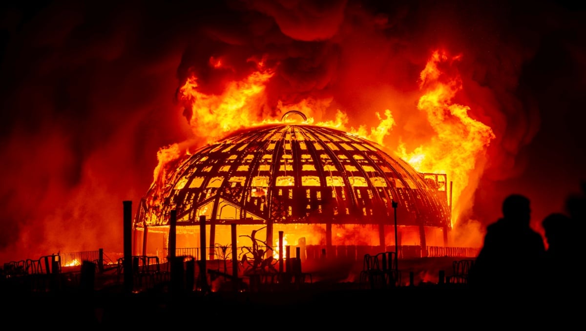 Mas Marroch: cos’era la gigantesca cupola dell’agriturismo dei fratelli Roca che è andata a fuoco stanotte