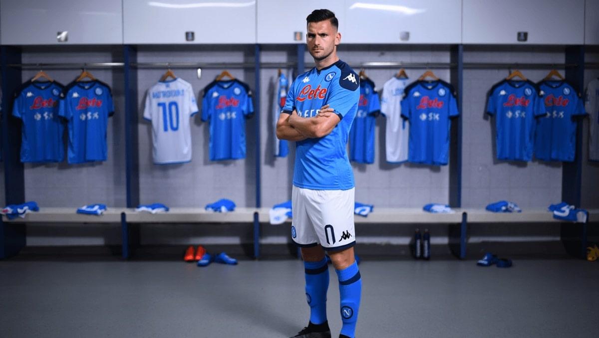 Napoli, Lobotka guida gli scontenti: le battute su De Bruyne e le vecchie frasi dell’agente