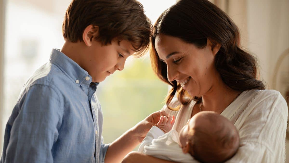 Anna Tatangelo di nuovo mamma: il commento del primogenito Andrea D'Alessio fa il pieno di like