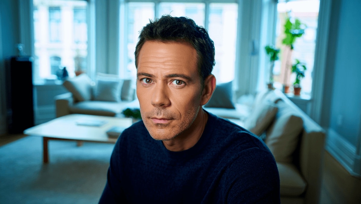 Gabriel Garko, la rivelazione: "Sto con una persona da quatto anni. Ho sofferto di attacchi di panico"