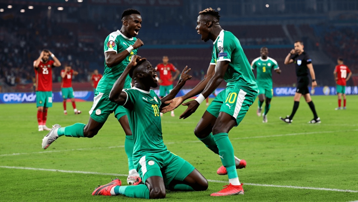 Rigore al 98' per il Marocco, il Senegal lascia il campo. Poi torna e trionfa dopo il cucchiaio di Brahim