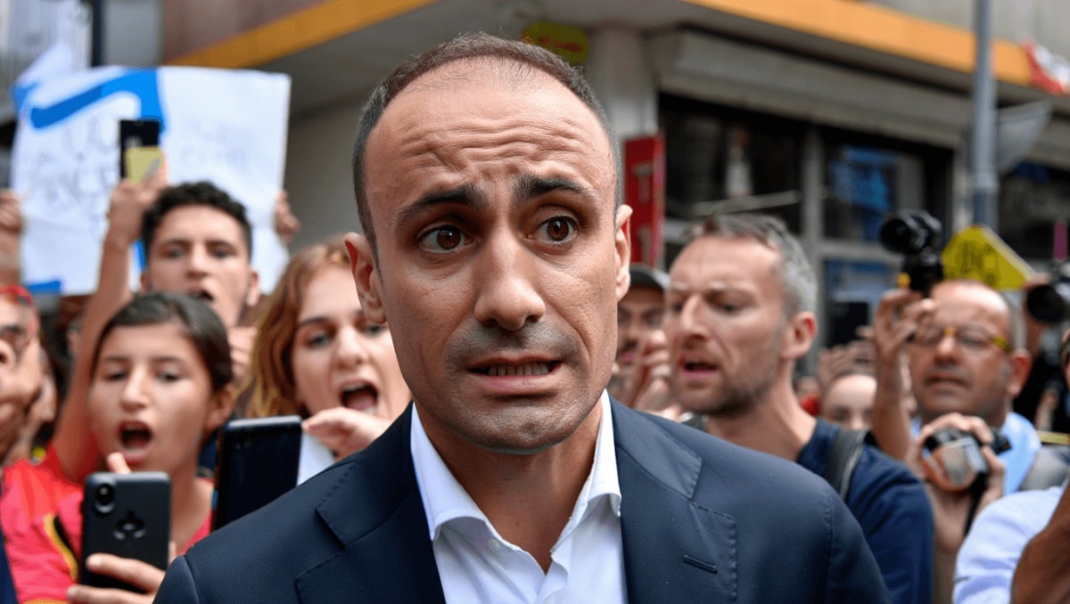 "Servo", "gay fascista". Insulti a Pierluigi Diaco dopo il 'Sì' al referendum: lui denuncia gli haters