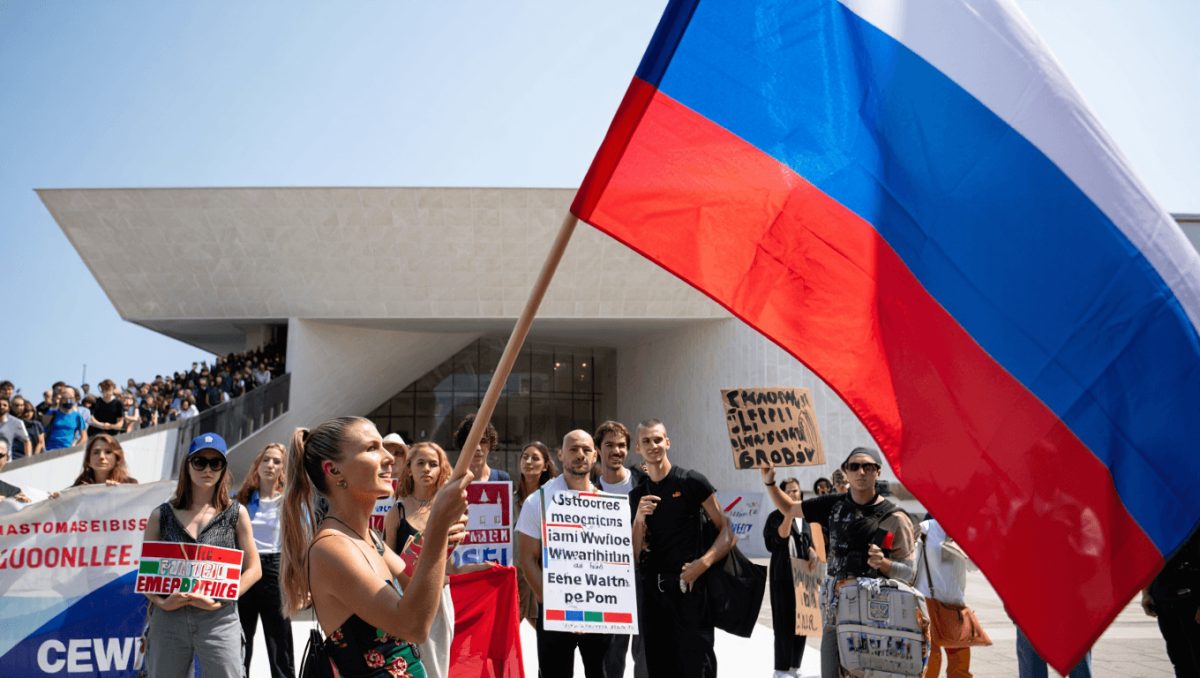 Biennale di Venezia 2026, torna la Russia: ecco chi c'è dietro il padiglione di regime