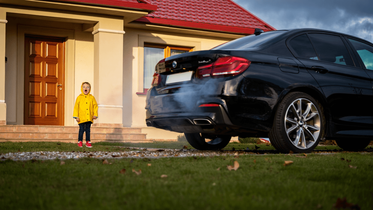 "Mi hanno quasi investito Samuel davanti a casa": il racconto schock di Micol Olivieri