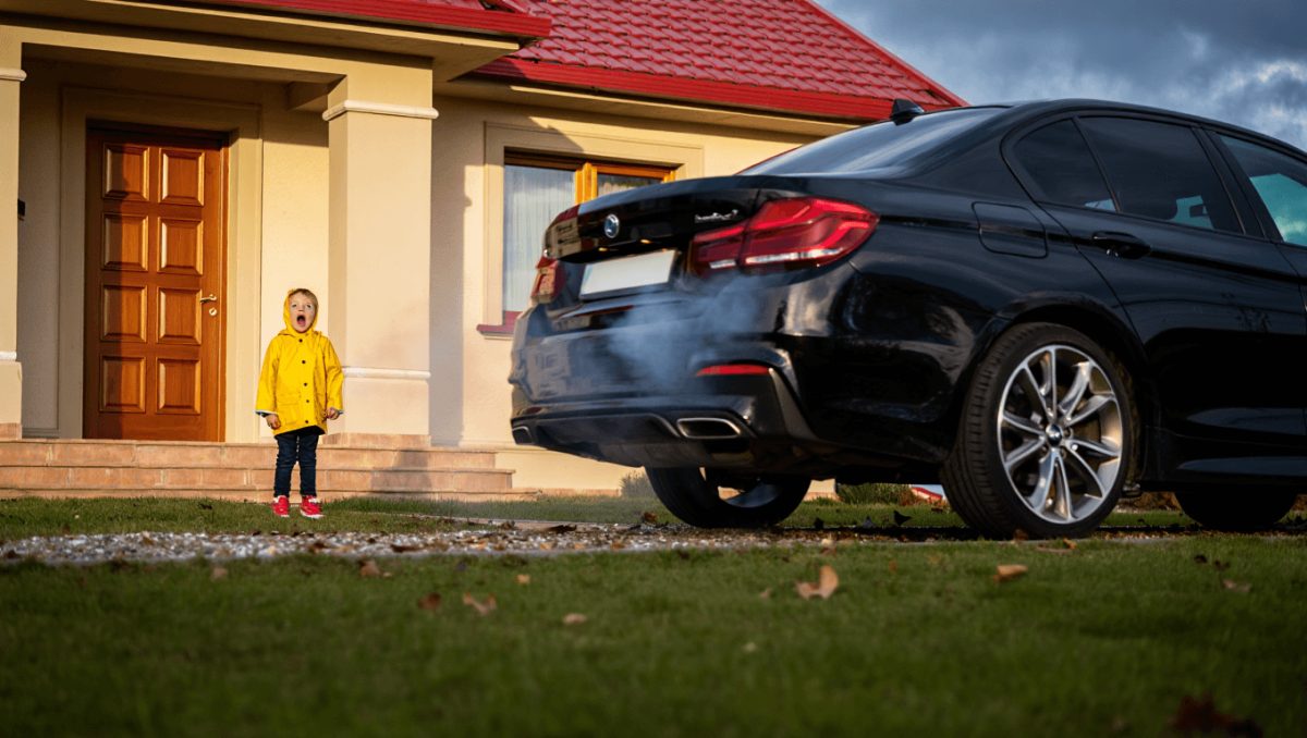 "Mi hanno quasi investito Samuel davanti a casa": il racconto schock di Micol Olivieri