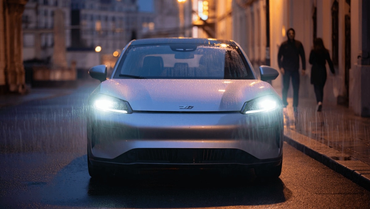 Zeekr 7GT: la berlina elettrica che fa lo 0-100 in 3,3 secondi e si ricarica in 13 minuti arriva in Italia