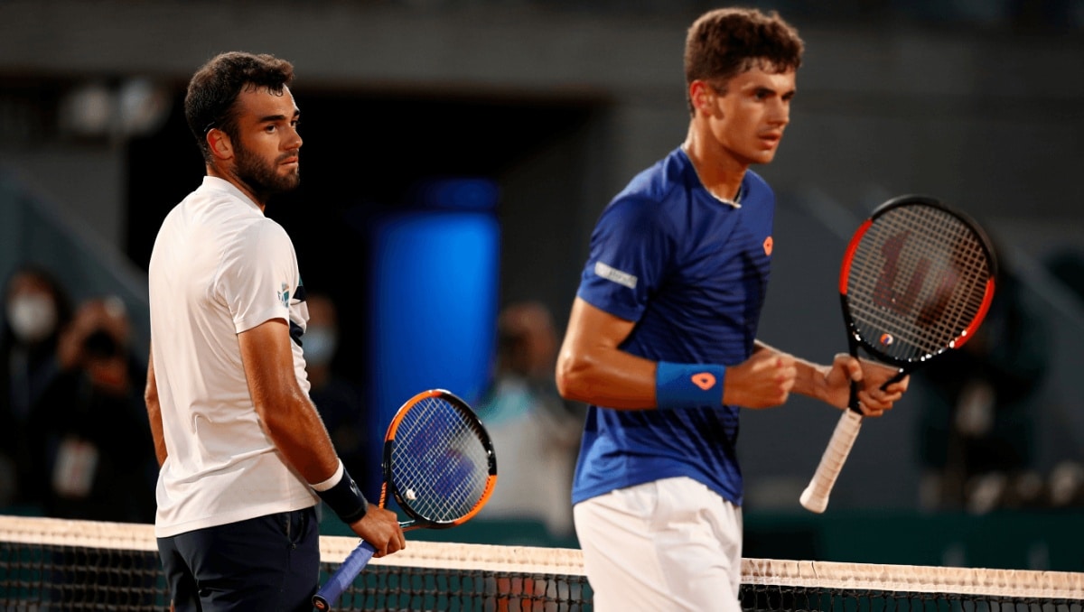 Popyrin vince in due set, Berrettini saluta Roma al primo turno: "Brutta giornata, devo fare chiarezza"