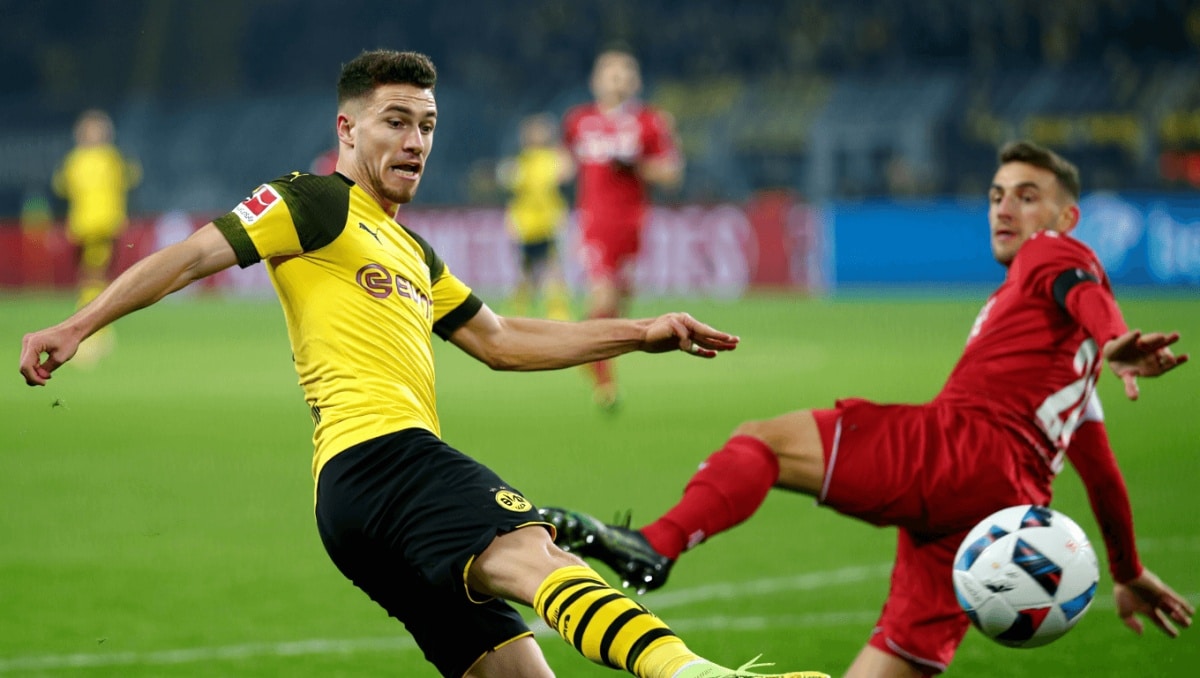 Calciomercato: Dortmund su Soulè. Lecce, c'è il riscatto di Camarda. Gli affari di giornata