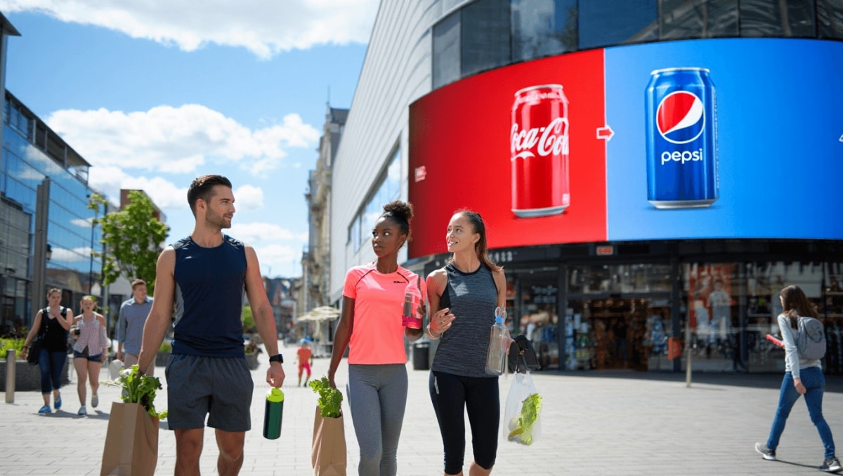 Pepsi sta perdendo la battaglia con coca cola, ed è colpa dei salutisti